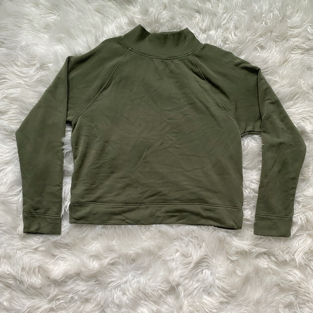 Small Gap Turtleneck Sweater